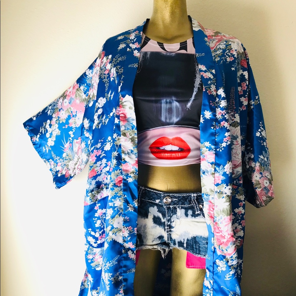 Fabulous FLORAL Print Blue Satin KIMONO JACKET O/S